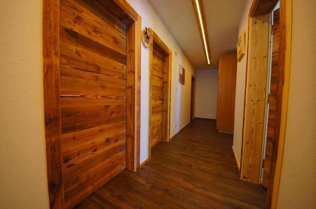 Appartamenti Residence Pars บาเดีย ภายนอก รูปภาพ