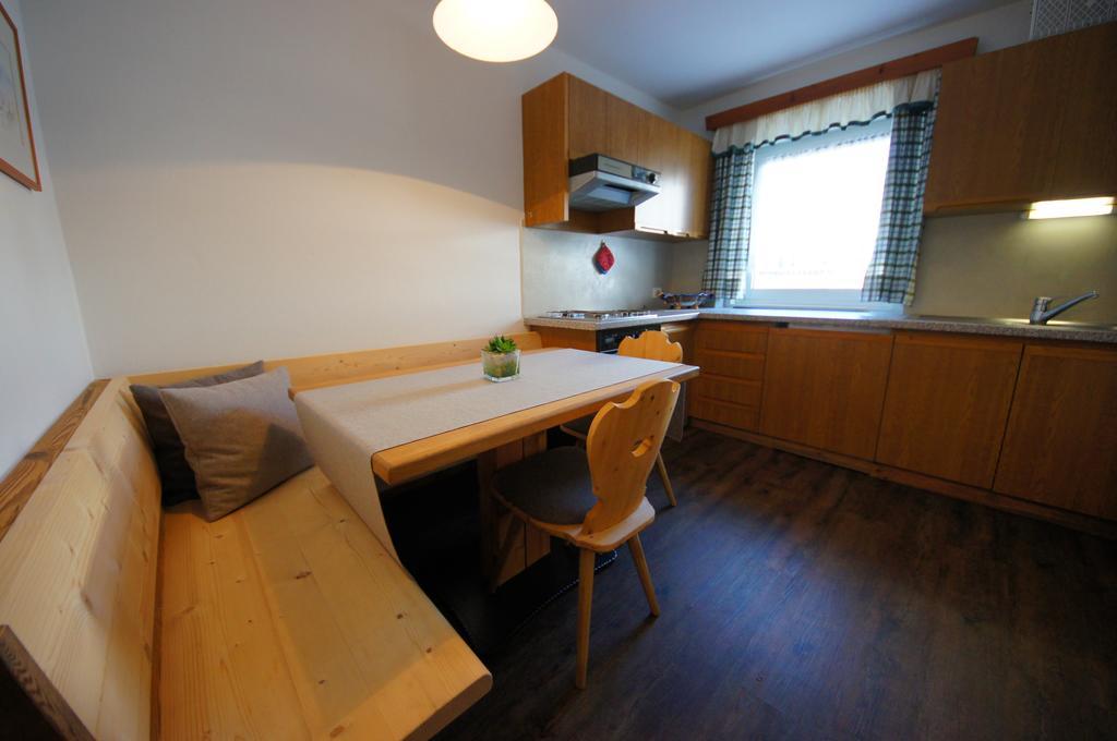 Appartamenti Residence Pars บาเดีย ภายนอก รูปภาพ