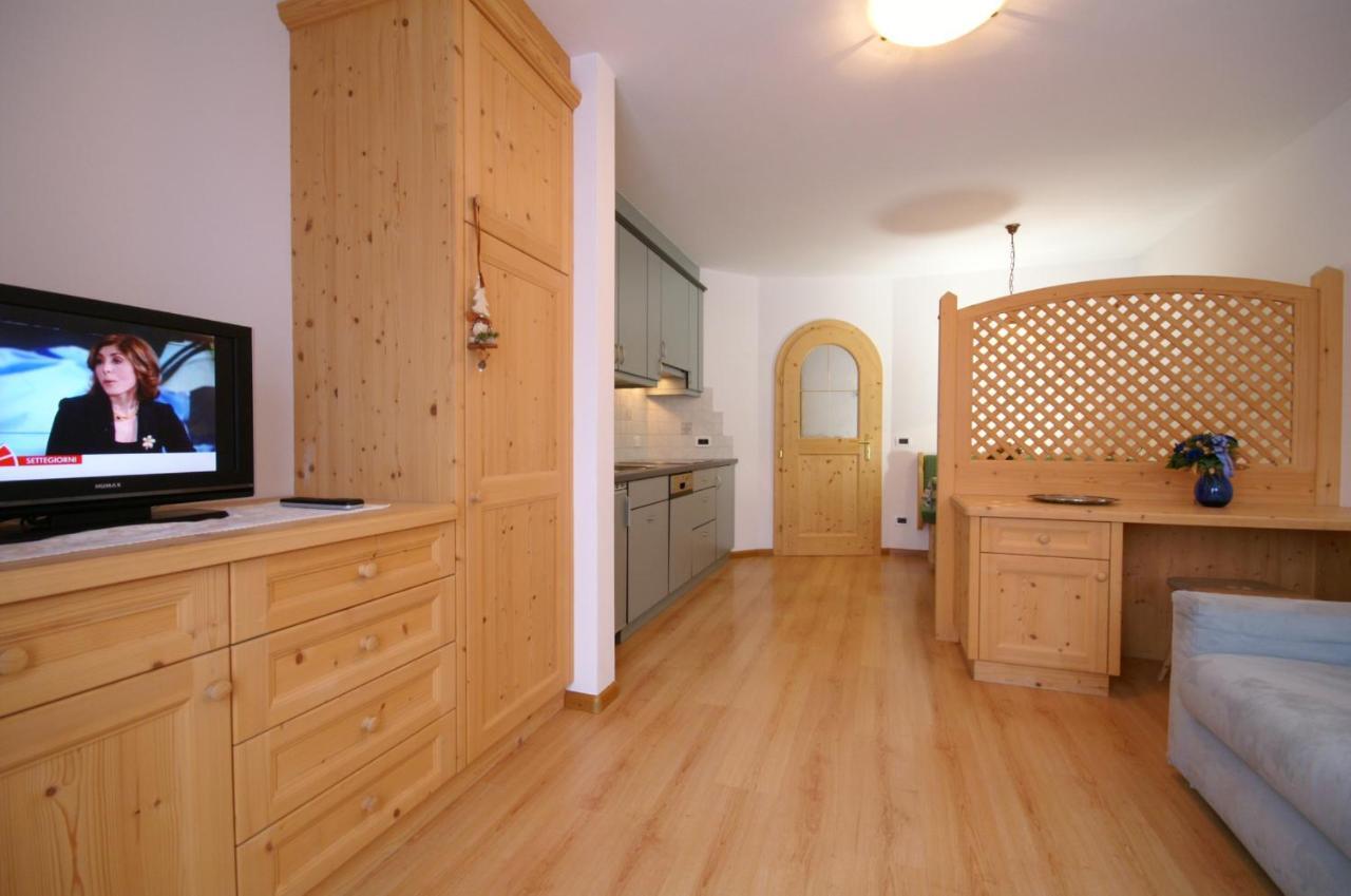 Appartamenti Residence Pars บาเดีย ภายนอก รูปภาพ
