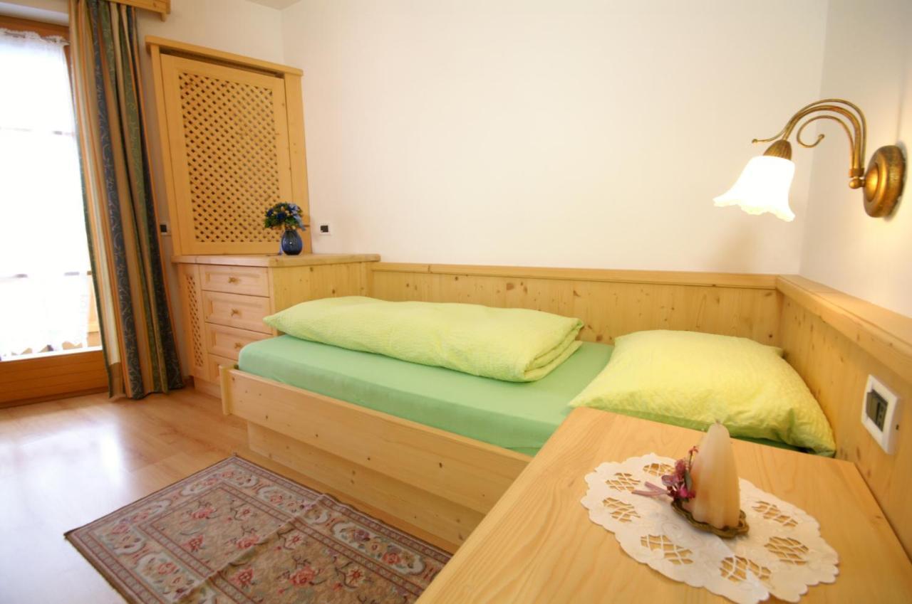 Appartamenti Residence Pars บาเดีย ภายนอก รูปภาพ
